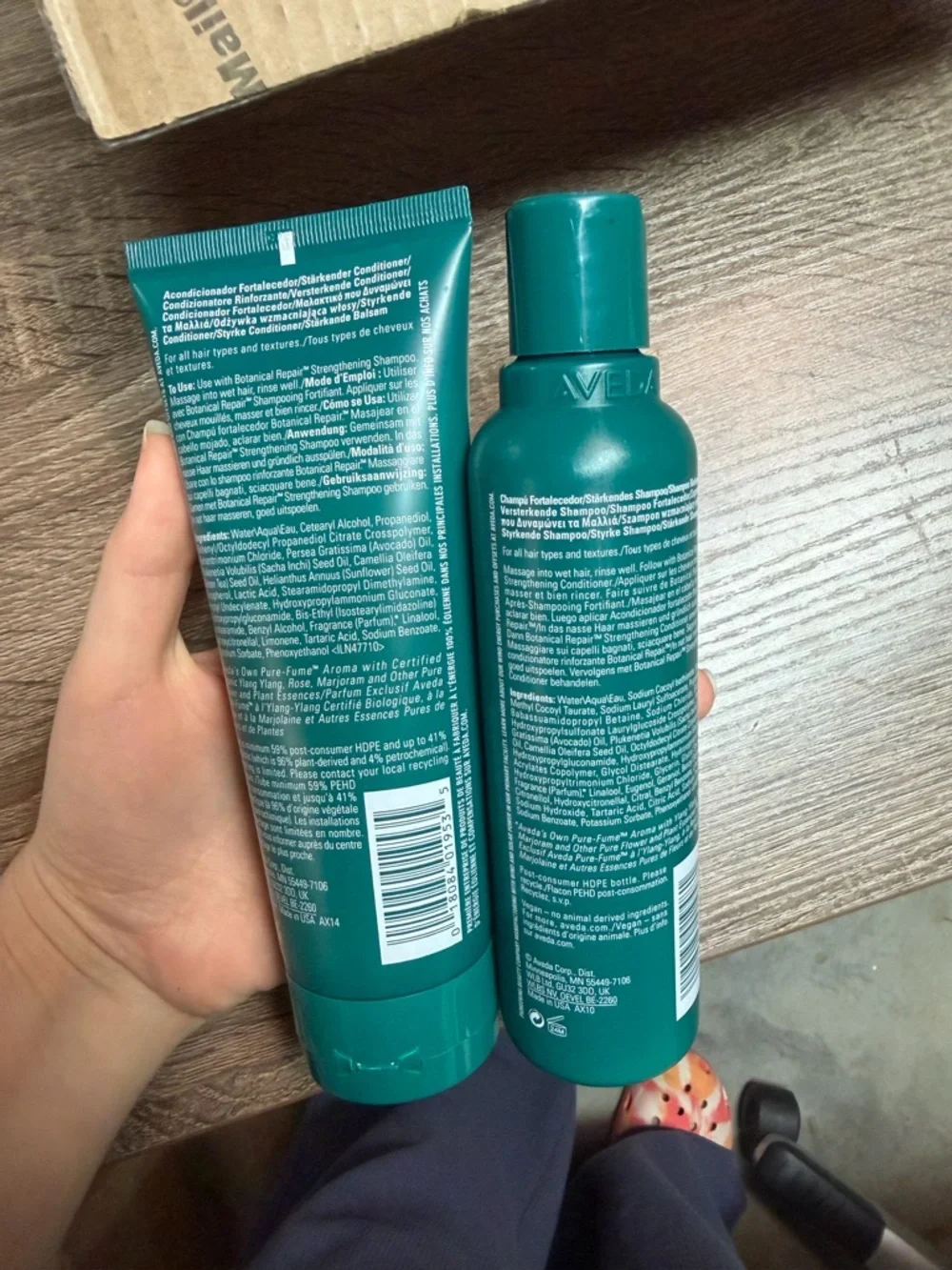 AVEDA Botanical Repair Strengthening Shampoo & Conditioner - Teal